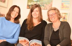 Beate Rüttiger, Nani Wilms und Annegret Falck gehören zum Organisationsteam für die diesjährigen Offenen Ateliers auf den Härten