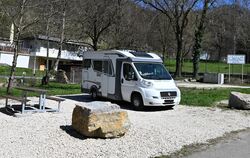 Demnächst kostet eine Übernachtung auf den Eninger Wohnmobilstellplätzen am Freibad und am Schützenhaus fünf Euro pro Nacht. 