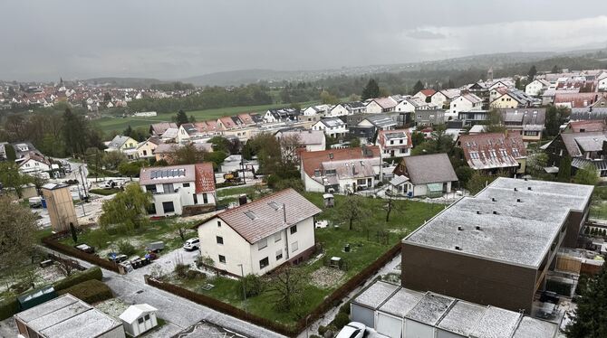Hagel verwandelte Oferdingen in eine Winterlandschaft.