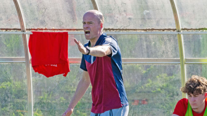 TSG-Trainer Michael Frick weiß: Es braucht nun dringend Punkte.  FOTO: FLIERL/EIBNER