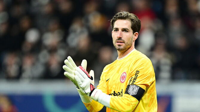 Kevin Trapp wurde zuletzt mit Sprechchören gefeiert. FOTO: HORKY/WITTERS Kevin Trapp wurde zuletzt mit Sprechchören gefeiert. FOTO: HORKY/WITTERS