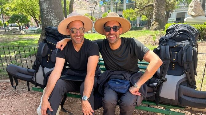 Markus (links) und Timo  Nill haben ihren Spaß beim »Wettlauf um die Welt«