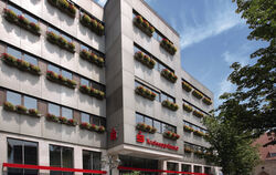 KSK_Reutlingen_Fassade_Marktplatz_0091_CMYK_kleiner