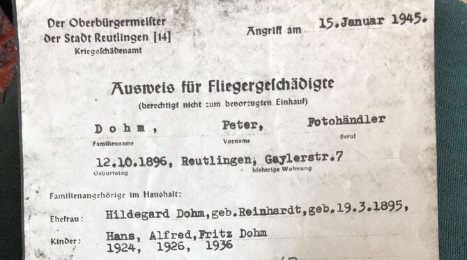 Zum Ausgleich für Schäden, die durch Bombardierungen entstanden waren, wandten sich Reutlinger – wie Fotograf Peter Dohm – an di Zum Ausgleich für Schäden, die durch Bombardierungen entstanden waren, wandten sich Reutlinger – wie Fotograf Peter Dohm – an di