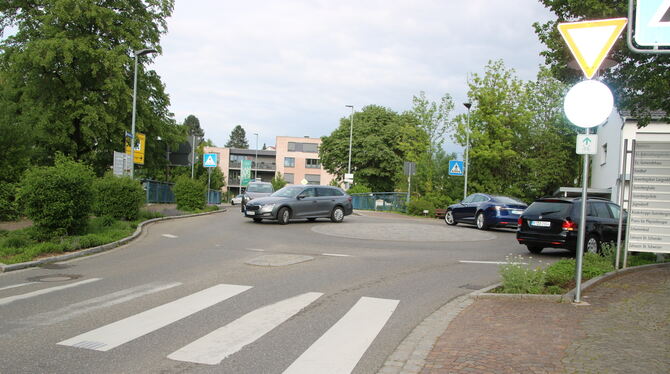 Riederich Lärmaktionsplan Am Riedericher Kreisverkehr kommen die Mittelstädter, die Metzinger und die Stuttgarter Straße zusammen, dort soll im Zuge der F