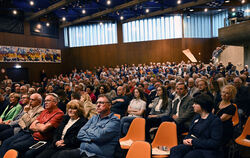 Die Stadthalle in Metzingen war beim Besuch des Ministerpräsidenten gut gefüllt. 