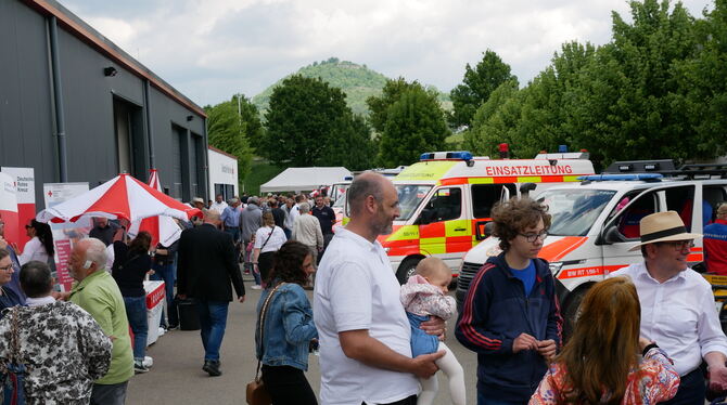 DRK Kreisverband Viel los war beim Zentrum für Bevölkerungsschutz am gestrigen Sonntag bei der »Blaulichtparty« des DRK-Kreisverbands anlässlich