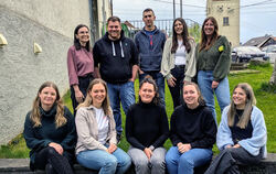 Engagiert bei der Sache: Die aktuellen Leiter der Gruppe.  FOTO: LEIPPERT