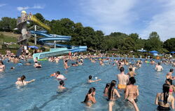 Mössinger Badegäste müssen künftig mehr für den Schwimmbadbesuch bezahlen. ARCHIVFOTO: MEYER