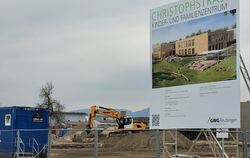 Auf dem Areal fanden bereits umfangreiche vorbereitende Maßnahmen ab, unter anderem der Abriss einiger Bestandsgebäude.