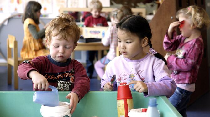 kindergarten-gebühren Gute Kindergarten-Betreuung kostet Geld. Eine Diskussion um die Erhöhung von Kindergarten-Gebühren führte in Kirchentellinsfurt
