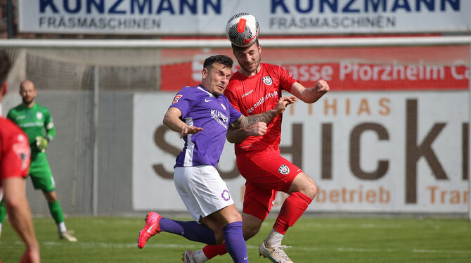 Baden-Wuerttemberg, Fussball, Maenner, OL, Oberliga, Saison 2024/25, wfv Freut sich auf den Urlaub: Jonas Vogler (rechts).