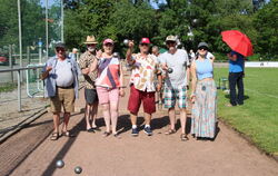 Ein Hoch auf die deutsch-französische Freundschaft: Beim Boule kamen sich die Wannweiler und ihre Gäste aus Mably noch näher als