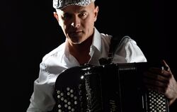 Das Jordan Djevic Trio kommt am Pfingstmontag zum ersten Balkan-Festival in den Pappelgarten.