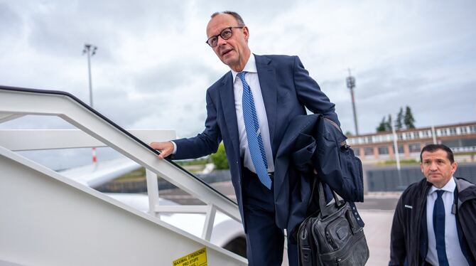 lbn, brb, Diplomatie, Regierung Bundeskanzler Friedrich Merz (CDU) bricht nach Washington zu einem Treffen mit Donald Trump auf.