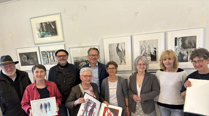 Kunst Am Sonntag wird die Ausstellung »Druckmachen« im BT24 im Albgut Münsingen eröffnet.