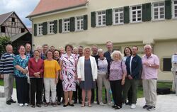 Gemeinsam einstehen für die deutsch-französische Freundschaft: Mitglieder der Partnerschaftskomitees und der Verwaltung von Mign