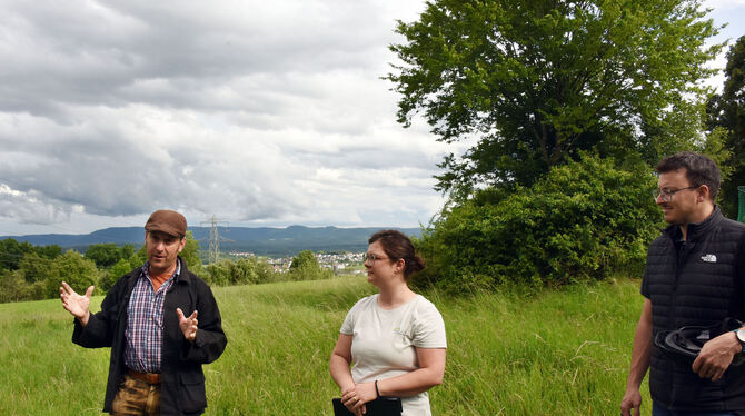 Biotopverbund Pliezhausen Dr. Florian Wagner vom gleichnamigen Planungsbüro, Anna Lakeit vom Landschaftserhaltungsverband im Landkreis Reutlingen und Stef