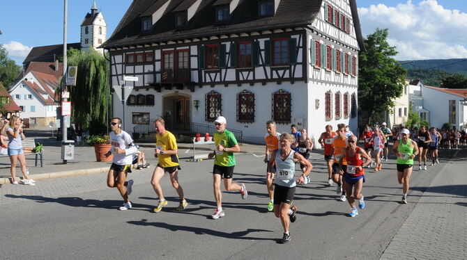 Stadtlauf Im Jahr 2012 verlief der Mössinger Stadtlauf zuletzt im Hitzemonat Juli und wurde dann in das Frühjahr verlegt. Am 28. Juni komm
