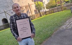 20 Jahre war Bernhard Klingenstein Vorsitzender, jetzt ist er Ehrenmitglied des Geschichts- und Heimatvereins Trochtelfingen.