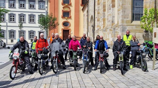 Mobilität Überall dort, wo die Mofafahrer hinkamen, wurden sie herzlich begrüßt.