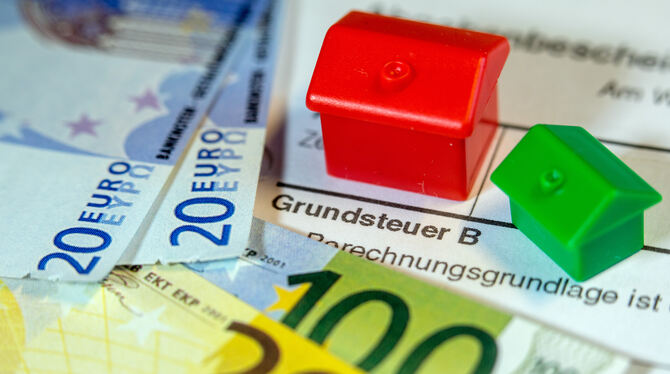 mbv, lmv, Politik, Schleswig-Holstein, Grundsteuer, lno, Geld, Abgaben, Reform, Bauen, Baugebiet, Eigenheimsiedlung, Grundsteuer Noch muss der Gemeinderat zustimmen, aber die Stadt Tübingen will die Grund- und Gewerbesteuer rückwirkend zum 1. Januar dieses