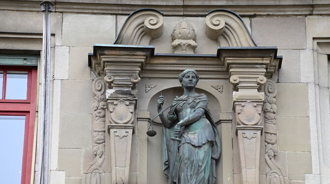 Justitia am Amtsgericht Reutlingen.