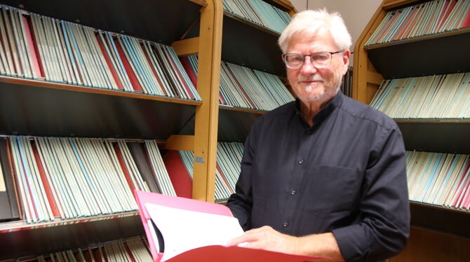 Riederich Rathaus Bauamtsleiter Bischoff Gerd Bischoff wirkt seit etwas mehr als 100 Tagen im Riedericher Bauamt, dabei könnte der 67-Jährige längst in Rente sein.