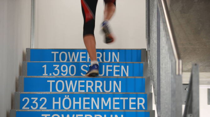 Treppenläufe gibt es immer wieder, wie etwa 2019 beim Thyssenkrupp Towerrun in Rottweil. Dort ging es den Testturm hinauf, in Pl