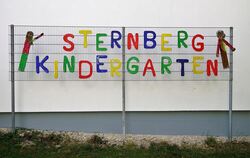 Alle Jungs und Mädchen, die in Gomadingen in den Kindergarten wollen, bekommen garantiert einen Platz.  FOTO: LENK