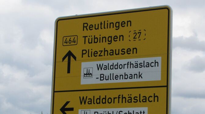 Schlechte Nachrichten für Gewerbetreibende: Weil die Einnahmen bei der Gewerbesteuer sinken, erhöht die Gemeinde Walddorfhäslach