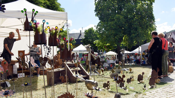 Innovatives und Schönes präsentierten die Künstler und Kunsthandwerker auf dem Eninger Kunst- und Kreativmarkt.