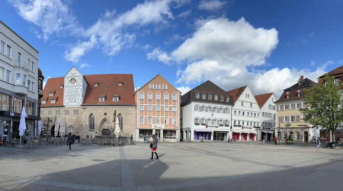Der Reutlinger Marktplatz soll zum Schauplatz eines Weltrekordsversuchs im Tischtennis-Rundlauf werden.