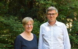 Die amtierende Dekanin des Kirchenbezirks Tübingen Elisabeth Hege und ihr Nachfolger Martin Böger.