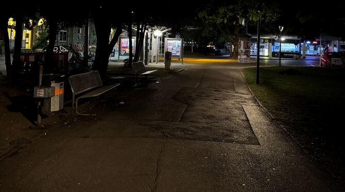 asd Ganz schön dunkel: das Bahnhofsareal by night.