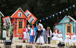 Eine Friedensbotschaft geht vom Tiefental in Hayingen aus: "Make Love, Not War."