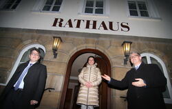Ein Bild vom Wahlabend am 9. Januar 2022, als Anja Sauer mit 90 Prozent der Stimmen zur neuen Römersteiner Bürgermeisterin gewäh
