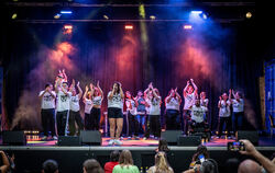 Die Talk Show präsentiert am Samstag Rapsongs und Hip-Hop-Tanzchoreografien im Echazhafen.