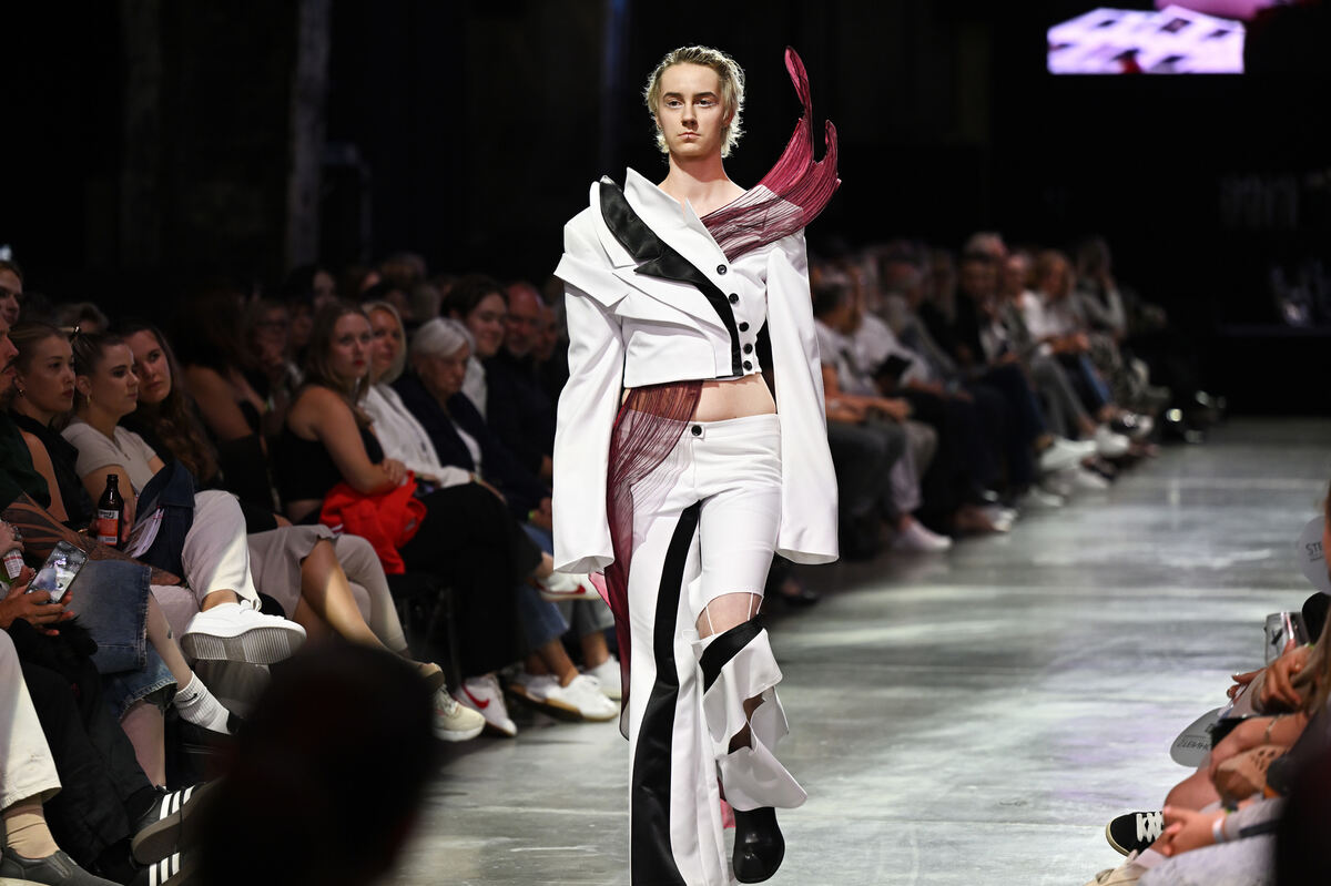 designline_25_pieth_65