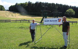 Eine Ära endet nach mehr als 50 Jahren: Die Brüder Reinhold (links) und Stefan Müller stellen den Skibetrieb am Beiwald ein. 