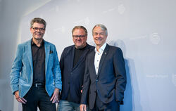 Blicken auf ein erfolgreiches Jahr zurück: Die Geschäftsführer der Messe Stuttgart von links: Stefan Lohnert, Thomas Glawa, Rola