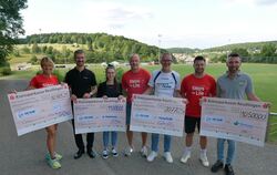 Sie sorgten mit ihrer Unterstützung für Rekorde bei "Steps for Life" in diesem Jahr: (von links) Susanne Nau (SV Würtingen), Dar