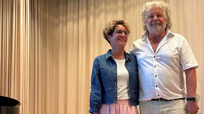 Gustav-Werner-Gemeinschaftsschule Walddorfhäslach Abschied Ralf Michael Röckel Pamela Wetter Ralf Michael Röckel geht in den Ruhestand, Pamela Wetter wird ab dem kommenden Schuljahr eine Gemeinschaftsschule in Reutlingen