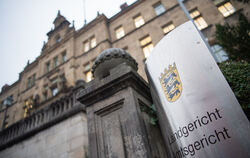 Ein 38-Jähriger aus Reutlingen muss sich vor dem Tübinger Landgericht wegen sexuellen Missbrauchs von minderjährigen Mädchen (oh