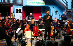 Dirigent Markus Huber und die Württembergische Philharmonie.