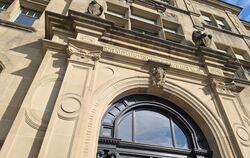 Am Landgericht Tübingen begann gestern der Prozess gegen eine  vermeintliche Einbrecherbande, die fast 30 Mal unerkannt zugeschl