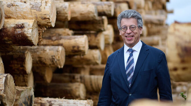 Der langjährige Vizepräsident Johannes Schwörer kandidiert für das Amt des Präsidenten der Industrie- und Handelskammer Reutling