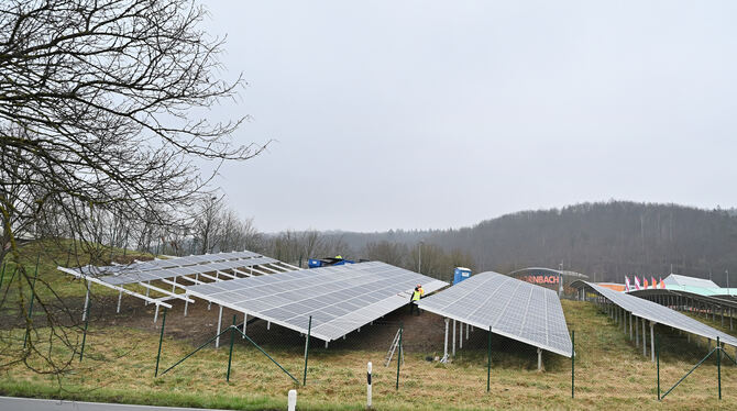 Bei Bernloch soll eine Freiflächen-Photovoltaikanlage entstehen,  ähnlich dieser, die  von den Stadtwerken Tübingen  bei den Zu-