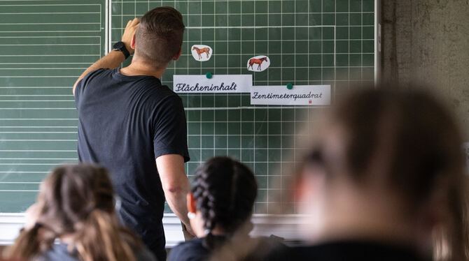 1.440 Lehrerstellen waren da, aber über 20 Jahre nicht besetzt. Einer der größten Skandale der baden-württembergischen Bildungsp