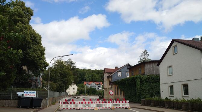 Wegen der Belagsarbeiten ist zurzeit am Waagrain Schluss mit freier Fahrt.